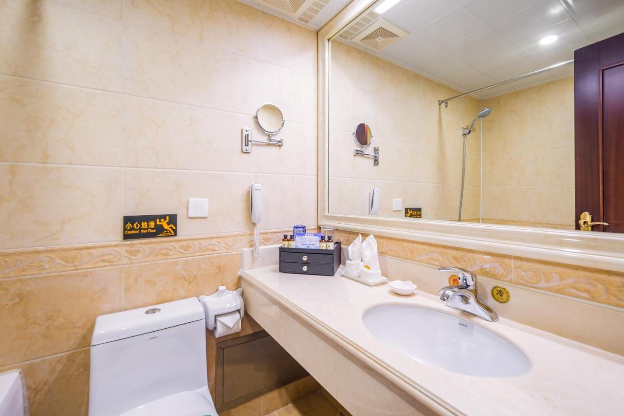 Hotel Commercial Business